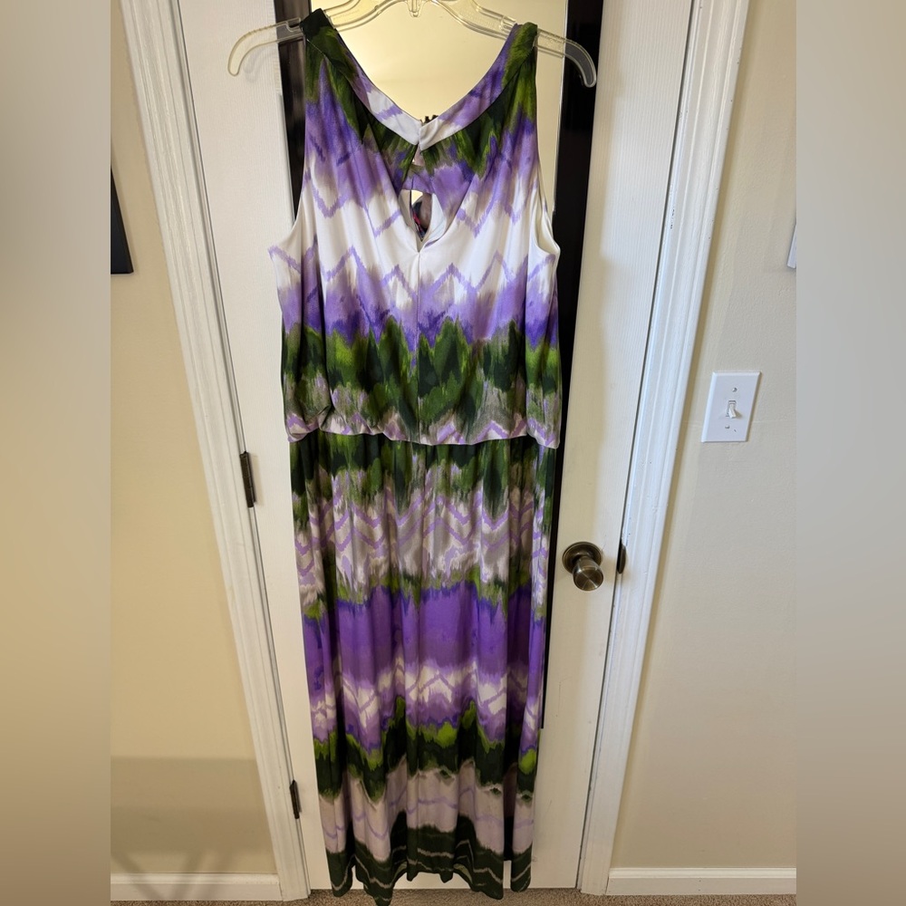 Bundle: Sleeveless Maxi Dresses - image 5